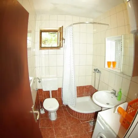 Apartment With A Parking Space - 15883 Primošten