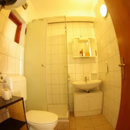 Apartment With A Parking Space - 15883 Primošten
