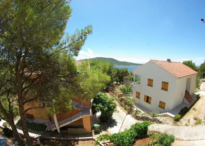 With A Parking Space - 15883 Primosten