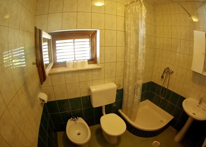 Apartamento With A Parking Space - 15883 Primošten